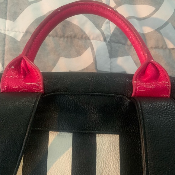 Betsey Johnson Purse Backpack - Picture 2 of 5